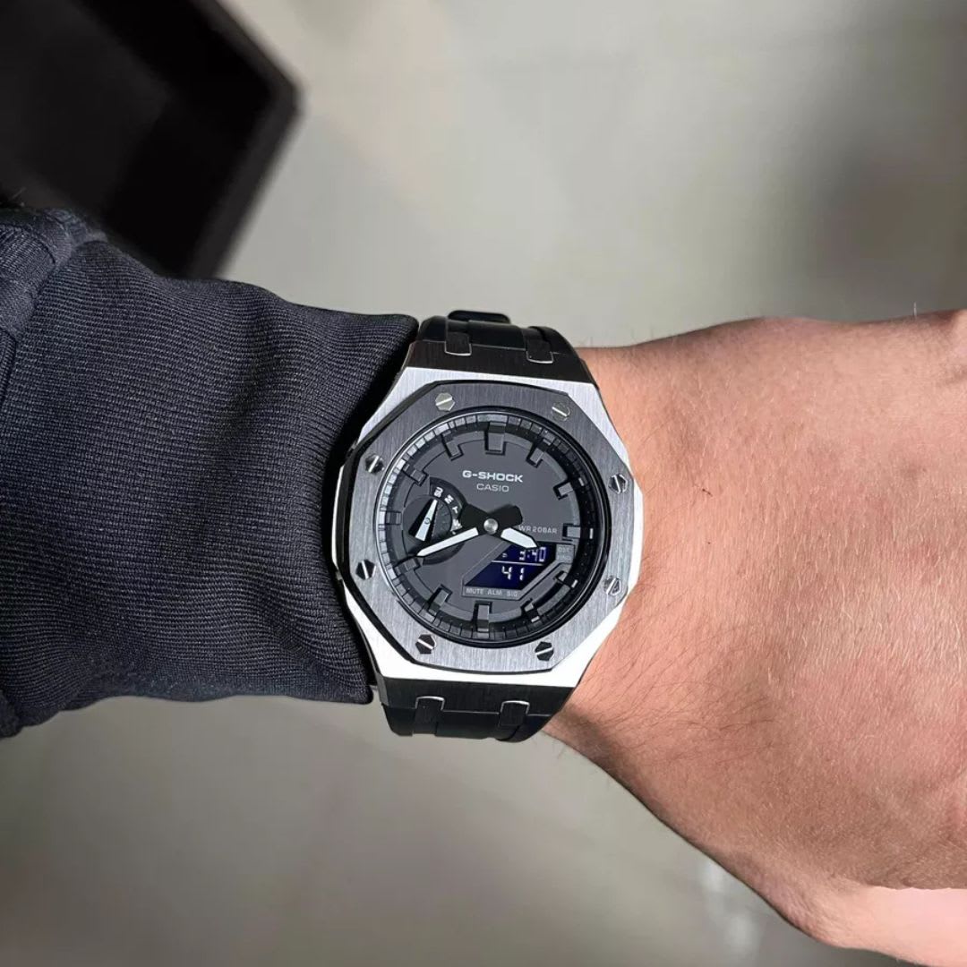 RELOJ 2100