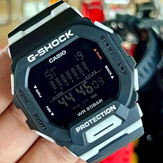 RELOJ G SHOCK DEPORTIVO NEGRO - BLANCO